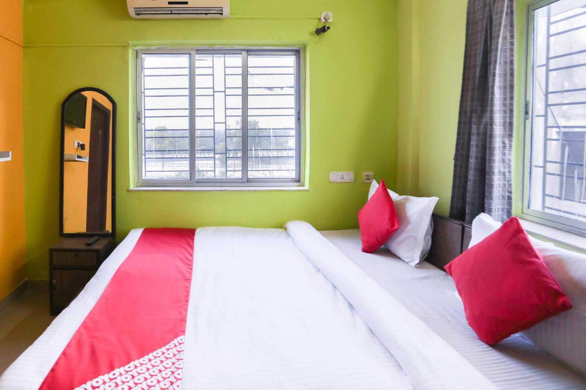 Hotel O City Palace Колката Екстериор снимка